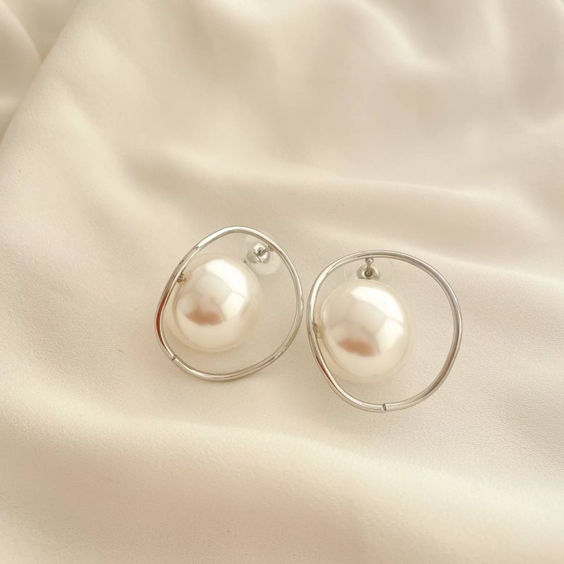 گوشواره حلقه‌ای مرواریدنما طرح زارا 3 - تصویر 5