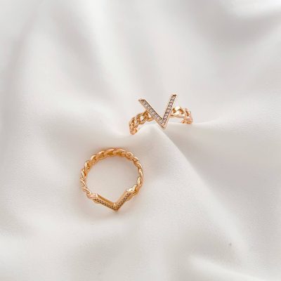 انگشتر V کارتیر ژوپینگ