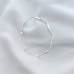 بنگل (دستبند النگویی) آبکاری نقره طرح پیچ