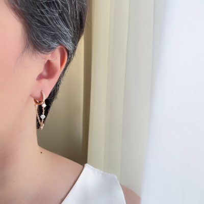 گوشواره حلقه ای فول نگین با آویز زنجیر نگیندار ژوپینگ