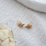 گوشواره میخی پروانه طرح طلا ژوپینگ