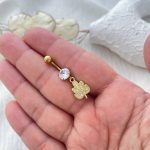 پیرسینگ ناف با آویز برگ پاییزی استیل