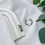گوشواره حلقه ای میناکاری سبز آبی پیچ استیل