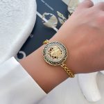 دستبند ورساچ سیاه قلم طرح طلا