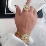 انگشتر ورساچ طرح طلا
